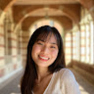 Meet your Posher, Cynthia